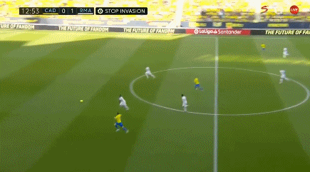 曼联1-1遭保级队逼平引热议，球迷愤怒点评，揪出最大罪人