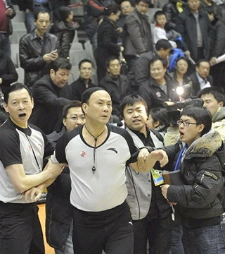 安帅：谈内马尔就像谈其他球员一样，我不欠任何人任何东西（安切洛蒂：讨论内马尔与其他球员无异，我不欠任何人任何东西）