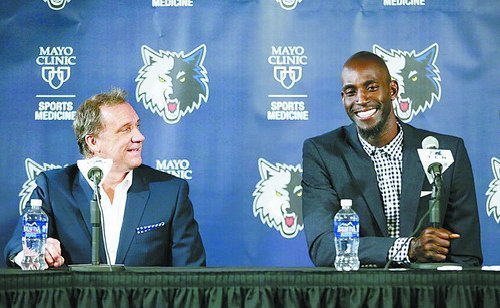 早报：千军万马过独木桥（早报：万人争渡独木桥）