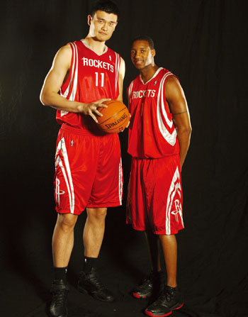 1988年港台明星台球赛洪金宝刘德华等参赛（1988年港台明星台球赛：洪金宝、刘德华等同台参赛）